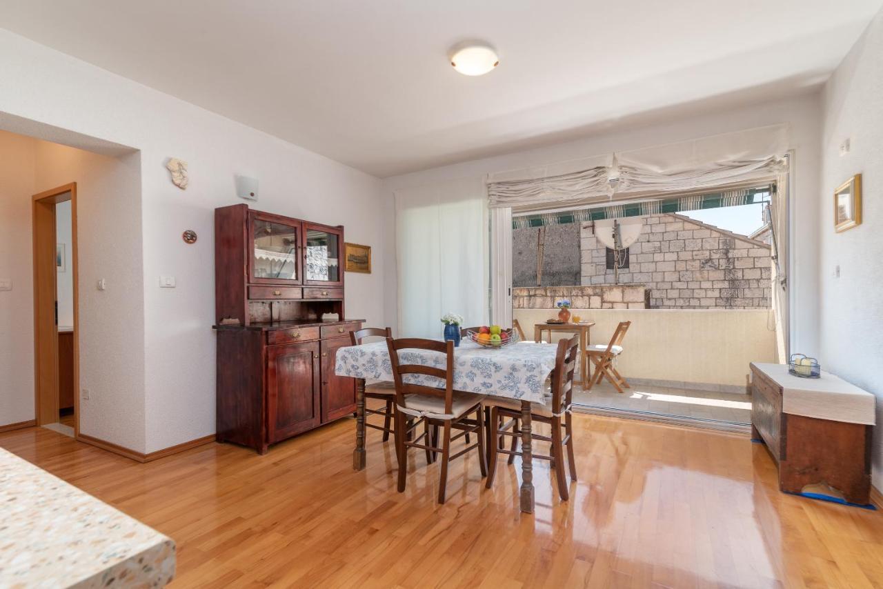 Apartment Bruno Trogir Exteriör bild