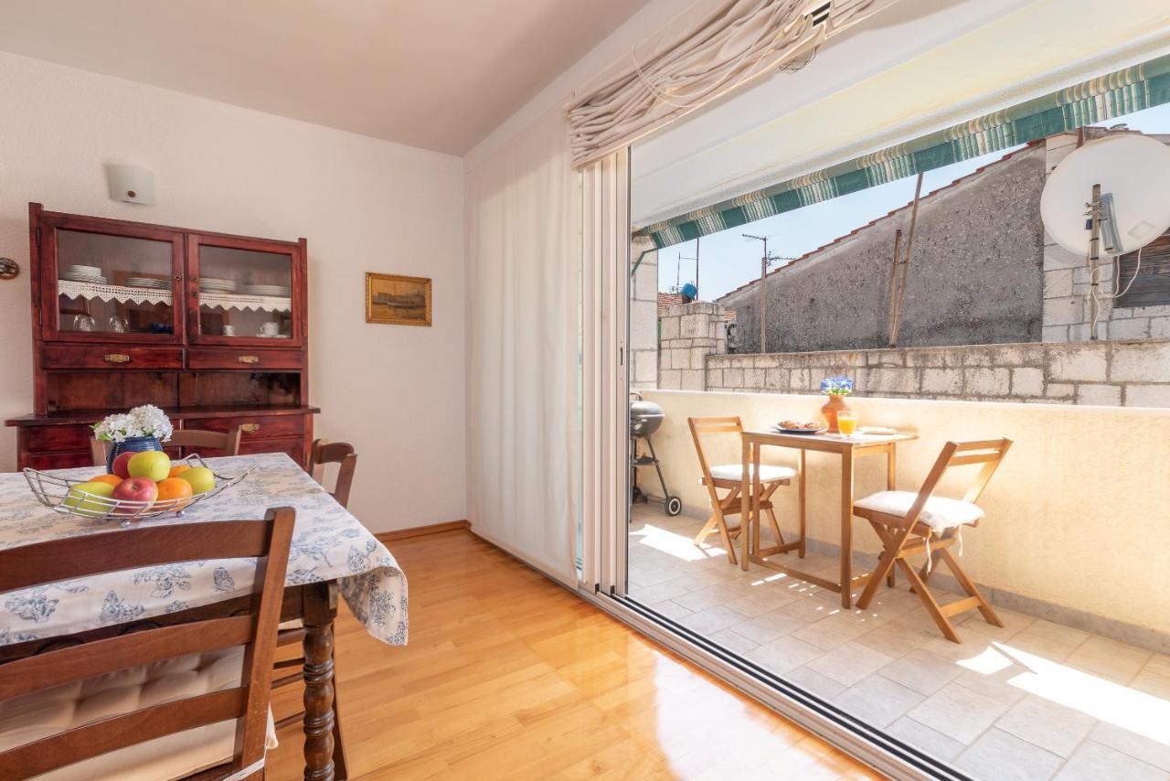 Apartment Bruno Trogir Exteriör bild