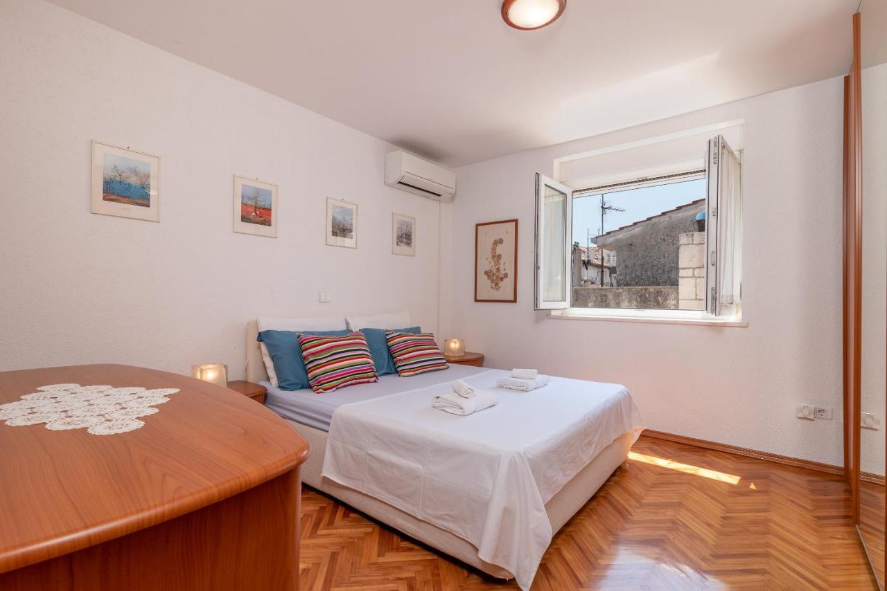 Apartment Bruno Trogir Exteriör bild